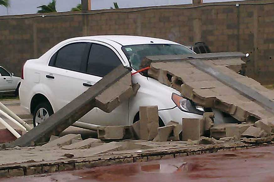 The force of the winds in La Paz had the ability to topple cement block walls.